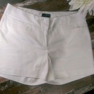 These cute white short